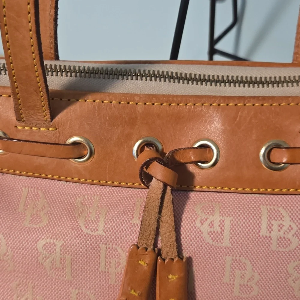 Dooney & Bourke Vintage 12x7 Monogrammed Shoulder Bag      (#85) - Picture 3 of 12